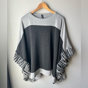 Capote Faux Firm Color Block Poncho Cape